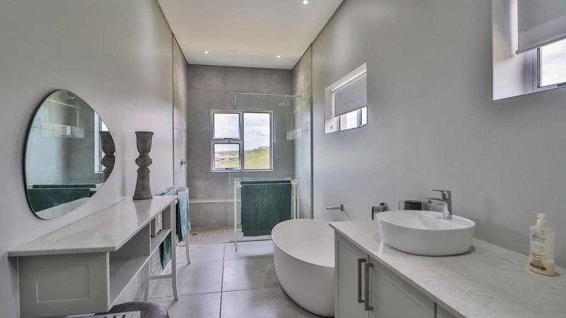 4 Bedroom Property for Sale in Moquini Coastal Estate Western Cape